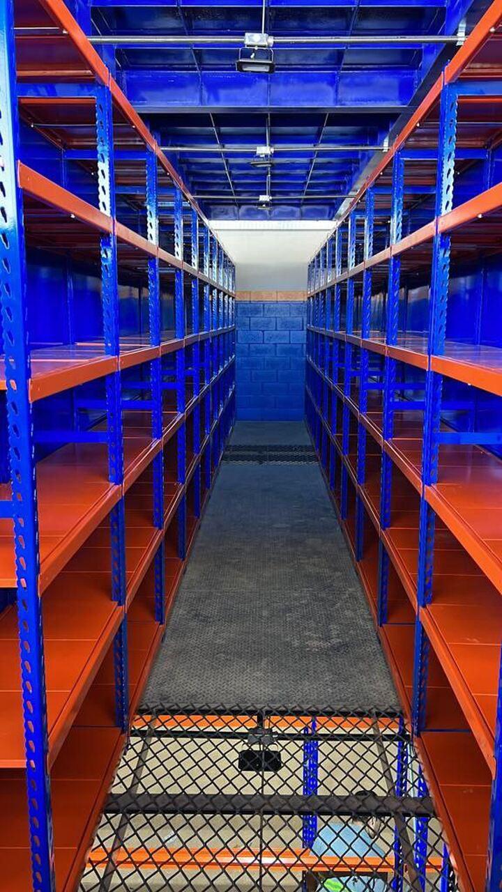 SOLUÇÃO PARA ARMAZÉM DE UMA TRANSPORTADORA SOLUÇÃO PARA ARMAZÉM DE UMA TRANSPORTADORA