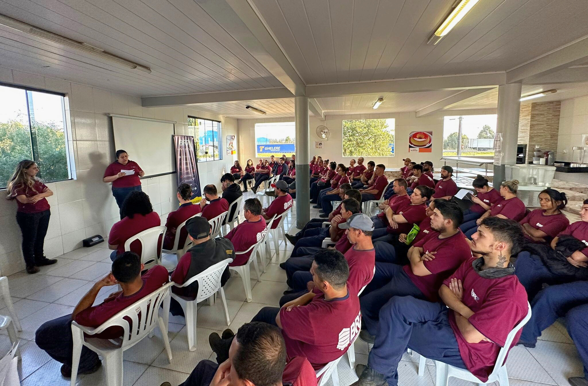 BR7 INSPIRA: PROGRAMA INCENTIVA DESENVOLVIMENTO PESSOAL E PROFISSIONAL DE COLABORADORES