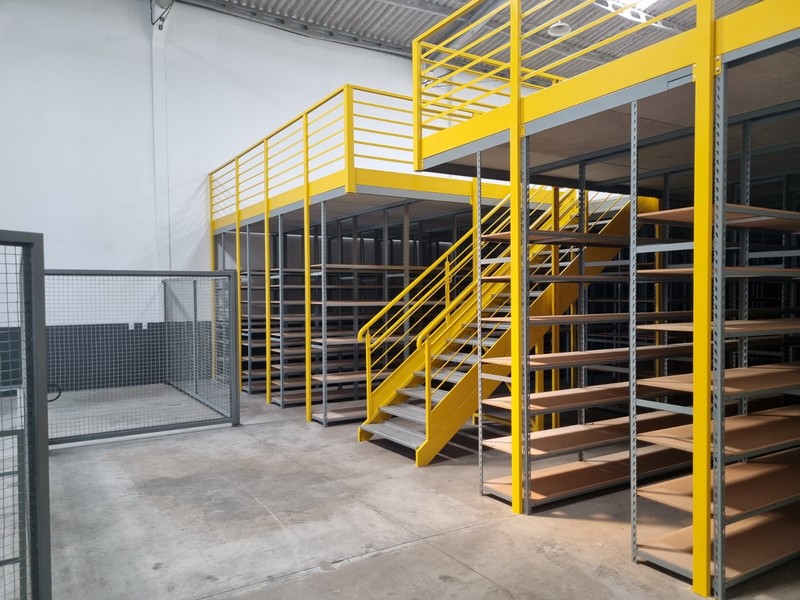 NOVO ARMAZÉM COM ENTREPISO